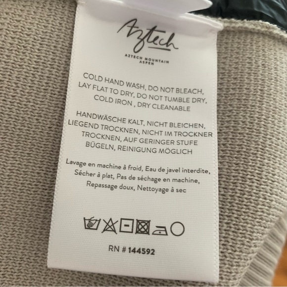 NWOT Aztech Mountain Matterhorn Insulated Hoody Men’s Medium - Picture 8 of 10